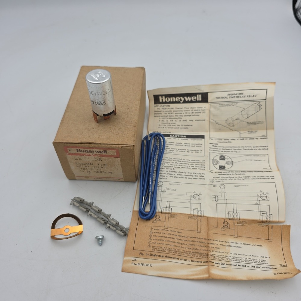 191685A Honeywell R8301A1006 Thermal Time Delay Relay 10 To 30 Seconds NOS